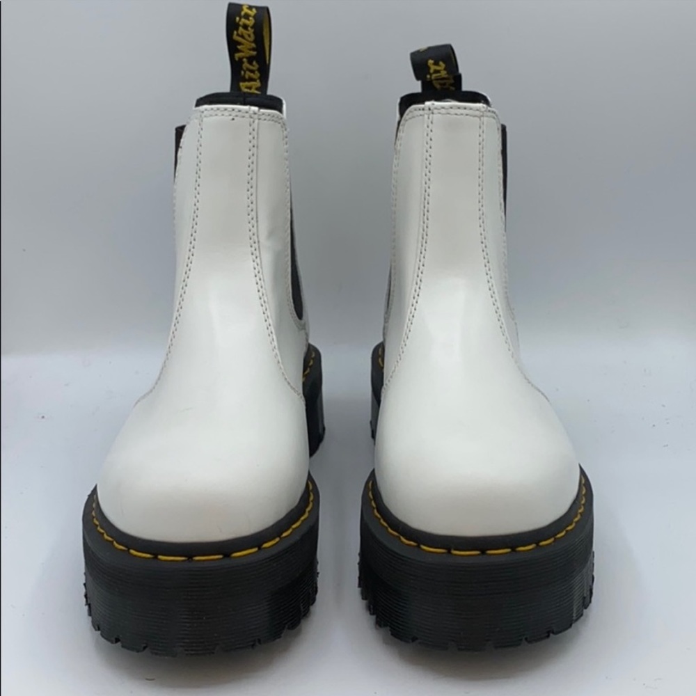 White Chelsea quad doc marten